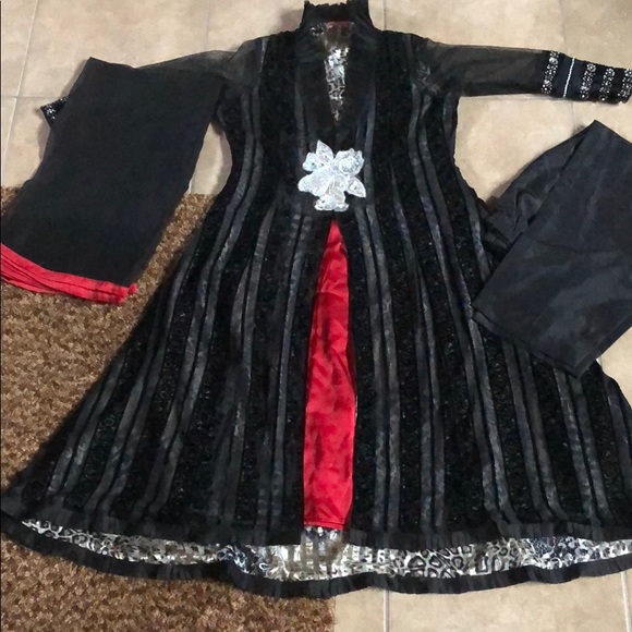 Indian Pakistani designer gown - Picture 2 of 7